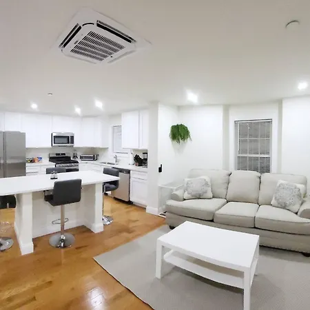 3-bedroom Apt-7w2 20-minuite To Downtown Apartment Boston