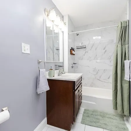 Elegant, Spacious 3bd, 1ba In Boston