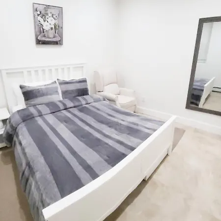 1-bedroom Apt-7b1 20-minuite To Downtown *
