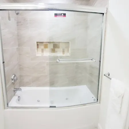 Apartment 3-bedroom Apt-7b2 20-minuite To Downtown