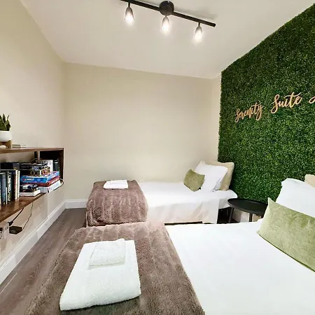 Serene Near Logan International Airport Apartment