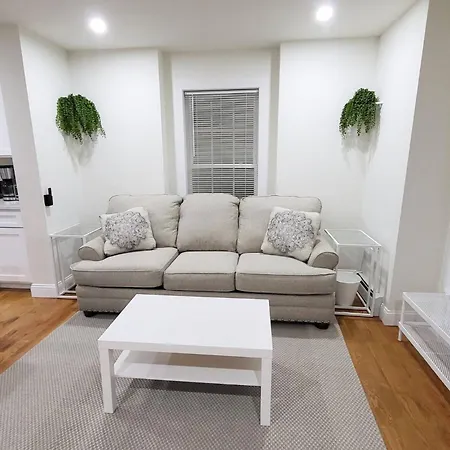 3-bedroom Apt-7w2 20-minuite To Downtown Boston