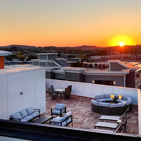 Luxury Landing W Rooftop Lounge Apartment Boston