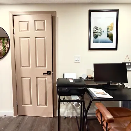 Serene Near Logan International Airport Apartment