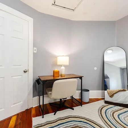 Apartment Cozy 3bd, 1ba In - Franklin Park Zoo, Common Boston