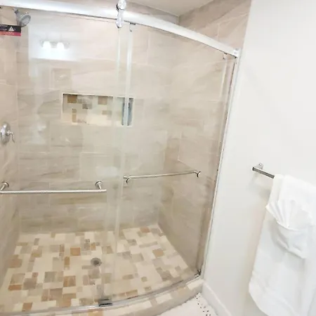 3-bedroom Apt-9w2 20-minuite To Downtown * Boston