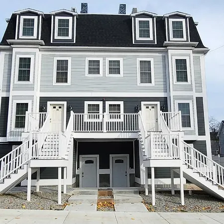 3-bedroom Apt-7b2 20-minuite To Downtown Boston