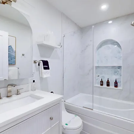 Stylish 2br In South End W In-unit Laundry Apartment Boston