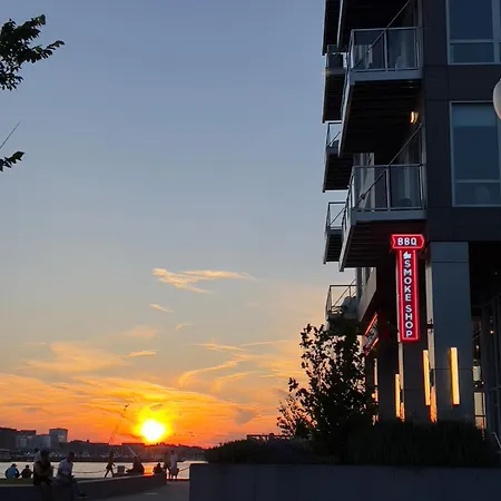 Serene Near Logan International Airport Apartment Boston