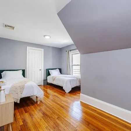 Apartment Cozy 3bd, 1ba In - Franklin Park Zoo, Common Boston