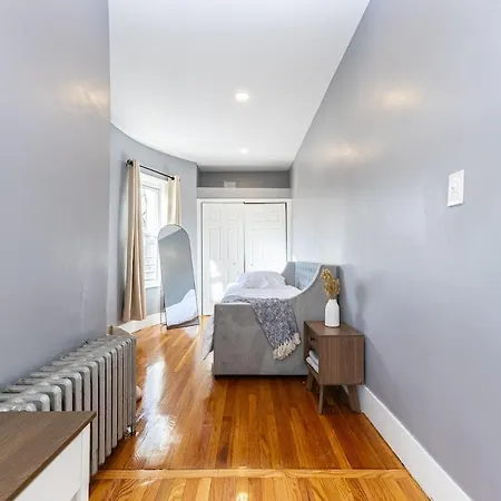 Elegant, Spacious 3bd, 1ba In * Boston