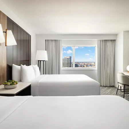 Hotel Hilton Back Bay 3*