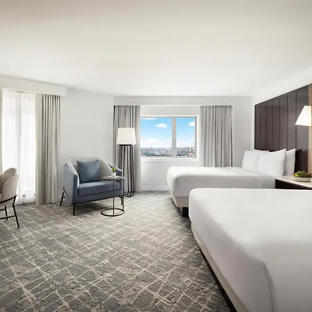 Hotel Hilton Back Bay 3*