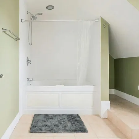 Apartment Large Open Concept In Zoo Franklin Park Near Boston