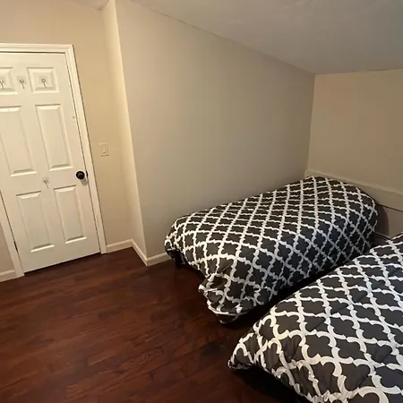 Esjacpe 2 Guest house Boston