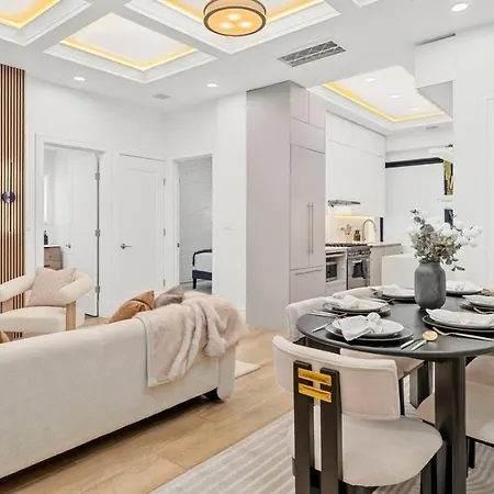 4br/4ba | Parking + Chef's Kitchen | Near Bu/bc