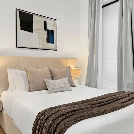 4br/4ba | Parking + Chef's Kitchen | Near Bu/bc Brookline