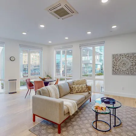 Apartment Luxury 2-bed At The Vera Rooftop Deck, Near Mbta Boston