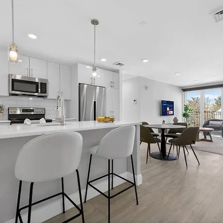 Luxe 3bd Allston Apartment *