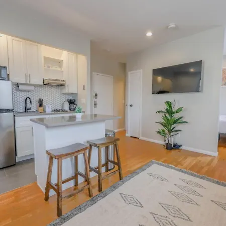 Light Filled In Back Bay Apartment *