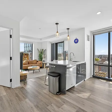 Modern 2br Prime Downtown Location Apartment Boston