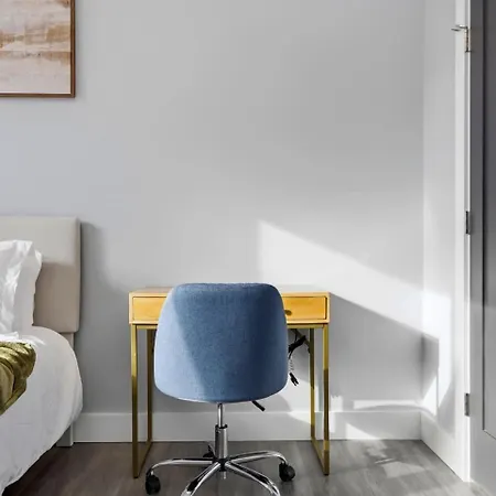 Luxe 3bd Brighton Apartment Boston