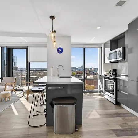 Modern 2br Prime Downtown Location Boston
