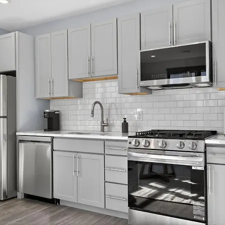 Luxe 3bd Brighton Apartment *
