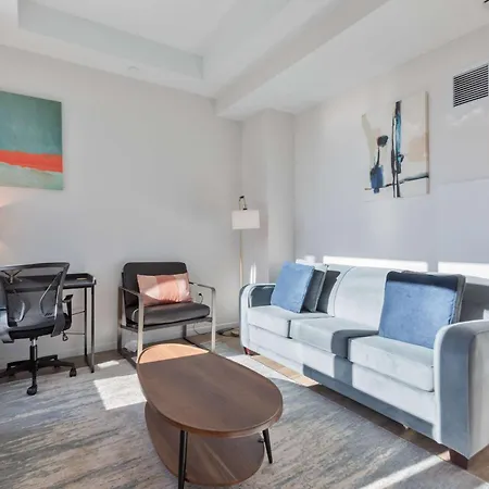 Apartment Luxury Modern Heart Of Seaport