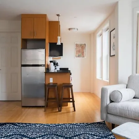 Apartment Bright Spacious Fenway Boston