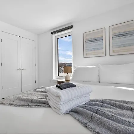 Luxe 3bd Allston Apartment Boston