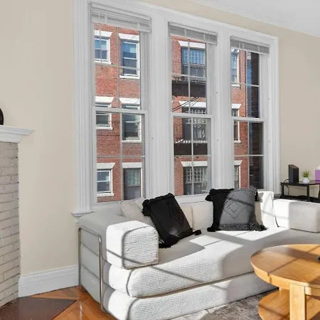 Charming 2br In