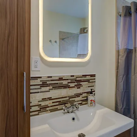 Spacious 2br * Boston
