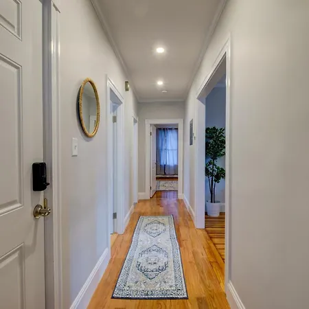 Spacious 2br Apartment