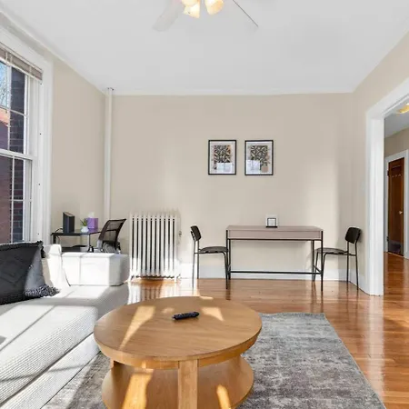 Charming 2br In * Boston