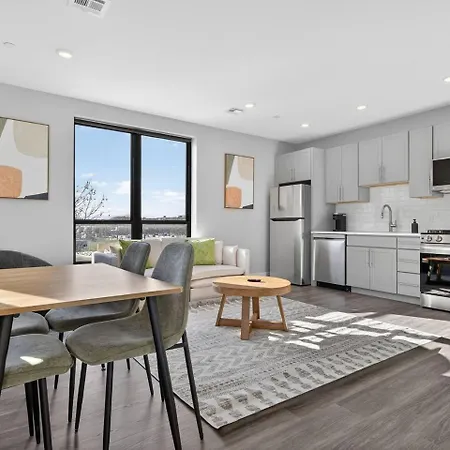 Luxe 3bd Brighton Boston