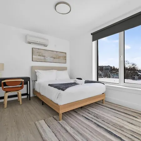 Luxe 3bd Allston
