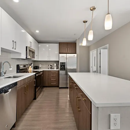 Apartment Beautiful Centrally Located 3 Bedroom Boston