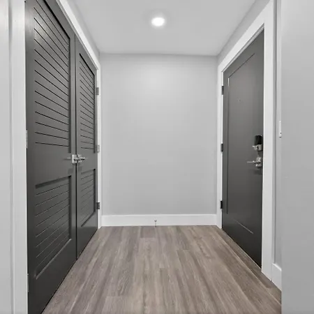 Luxe 3bd Brighton Apartment *