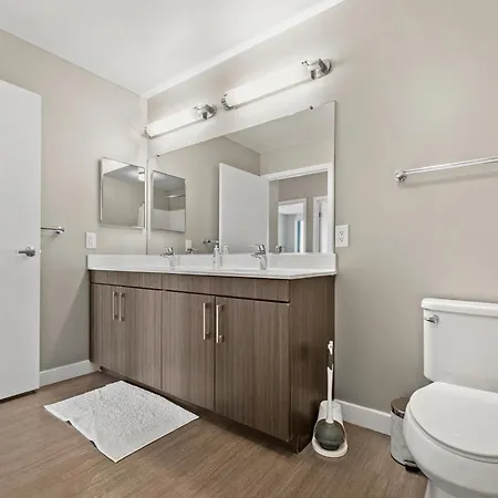Beautiful Centrally Located 3 Bedroom * Boston