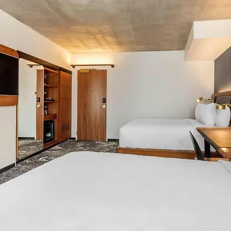 Cambria Downtown - Seaport 4*