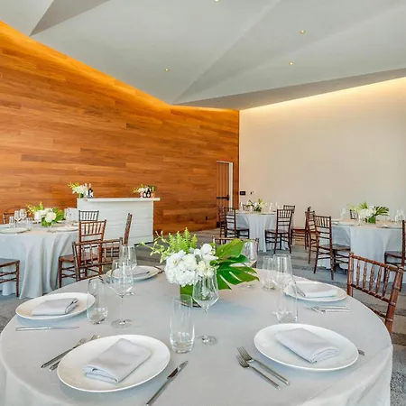 Cambria Downtown - Seaport 4*