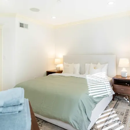 Brownstone Luxury Penthouse Boston