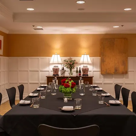 Hotel The Eliot 5*