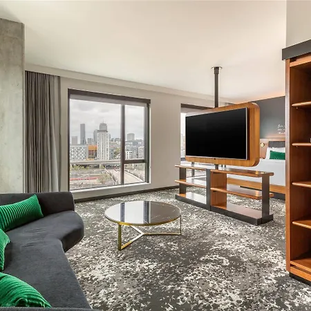 Cambria Downtown - Seaport Hotel