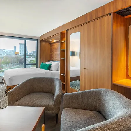 Cambria Downtown - Seaport Hotel 4*