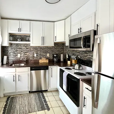 Northeastern,boston Medical,in Unit Laundry,ca Apartment *