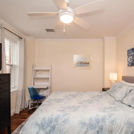 2 Bedroom Unit W Elevator & In-unit Laundry * Boston