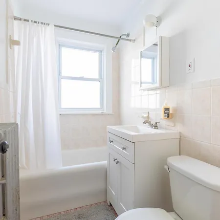 Homestay 152 Quite & Bright & Spacious In Brighton *