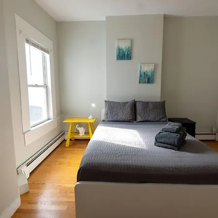 Spacious Retreat, 3br * Boston